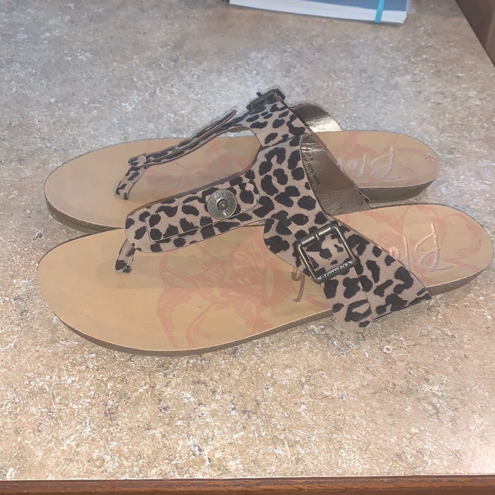 Cheetah blow fish sandals